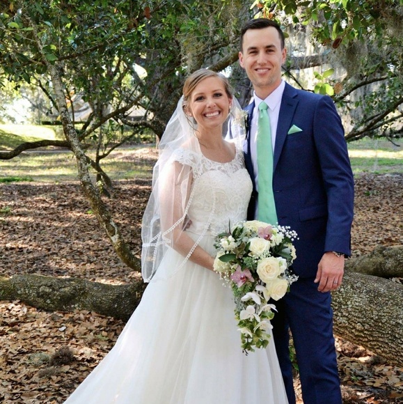 Meet your Posher, Chelsie - Picture 2 of 3